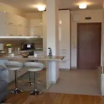 Studio- View Golf *