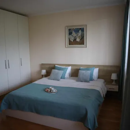 Studio- View Golf דירה