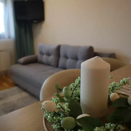 Studio- View Golf アパート プラヴェツ